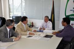 O Conselho Estadual das Cidades (ConCidades Paraná) terá um membro na Comissão Estadual da Copa 2014. Conforme orientação do presidente do Concidades Paraná, secretário estadual do Desenvolvimento Urbano, Cezar Silvestri, o grupo de trabalho da Copa indicou para integrar a comissão o conselheiro Denílson Pestana, representante da Federação dos Trabalhadores nas Indústrias da Construção e do Mobiliário.