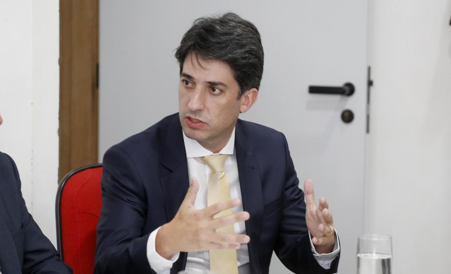 Três secretários tomam posse no Conselho do Paranacidade Posse do Conselho de Administração do Serviço Social Autônomo Paranacidade. Tomaram posse os secretários João Carlos Ortega, secretário do Desenvolvimento Urbano; René de Oliveira Garcia Júnior, secretário da Fazenda e Valdemar Bernardo Jorge (foto), secretário do Planejamento. ? Curitiba, 02/01/2019 - Foto: Arnaldo Alves/ANPr