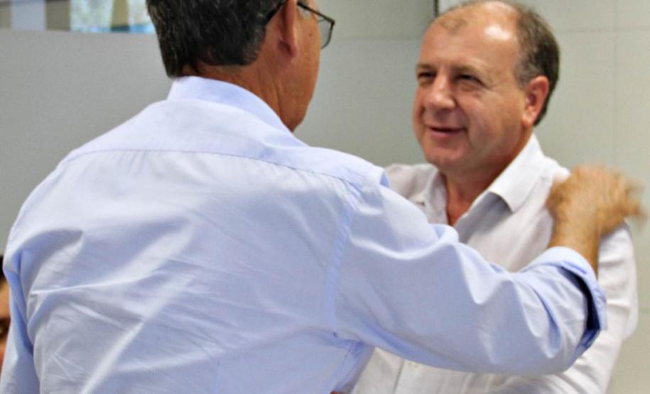 Ratinho Junior e Ortega participam da posse da diretoria da AMUNORPI no Norte Pioneiro