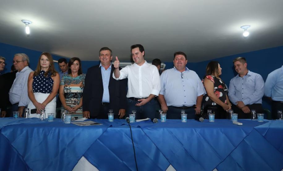 Ratinho Junior e Ortega participam da posse da diretoria da AMUNORPI no Norte Pioneiro