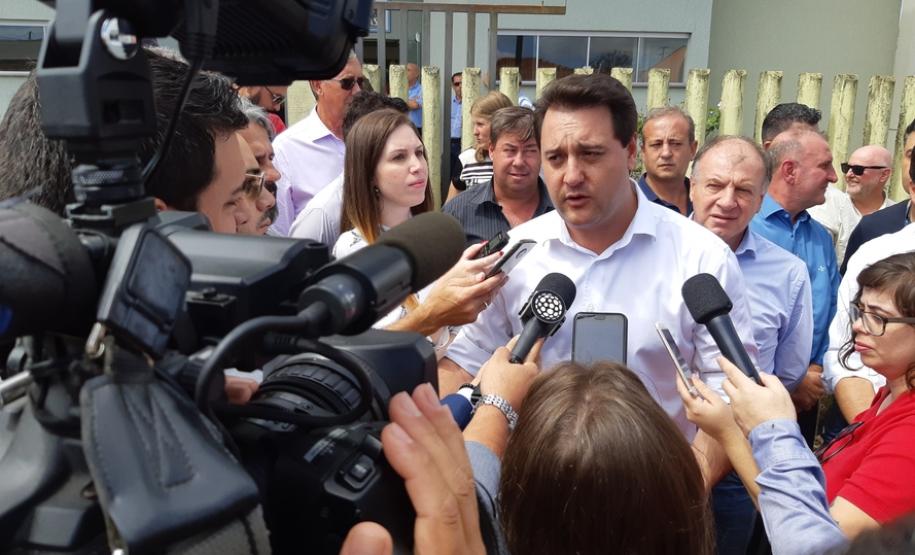 Governador Carlos Massa Ratinho Junior em Carambeí, assina Ordem de Serviço para construção do Paço Municipal e do Centro de Convivência do Idoso - Carambeí 29/03/2019 - Foto: Jaelson Lucas/ANPr