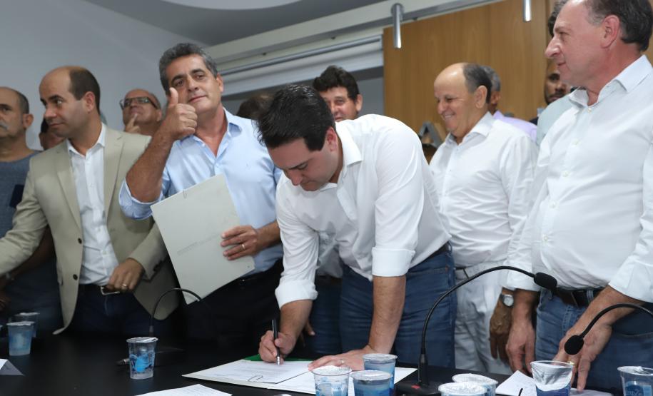 Nove municípios investem R$ 5,39 milhões em obras e equipamentos