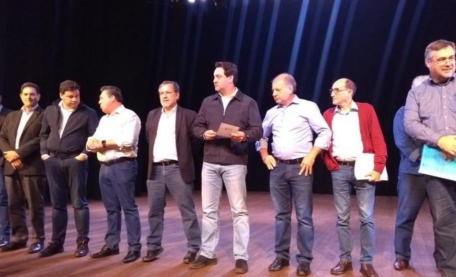 Governador confirma investimentos de R$ 8 milhões em 12 municípios no Noroeste do PR