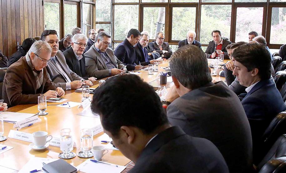 Tecnologia facilita atendimento a municípios, economiza tempo, recursos e torna os serviços transparentes