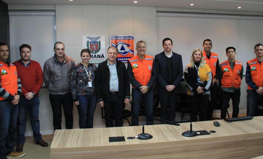 Ortega visita a Coordenadoria Estadual de Proteção e Defesa Civil do Paraná e elogia o trabalho