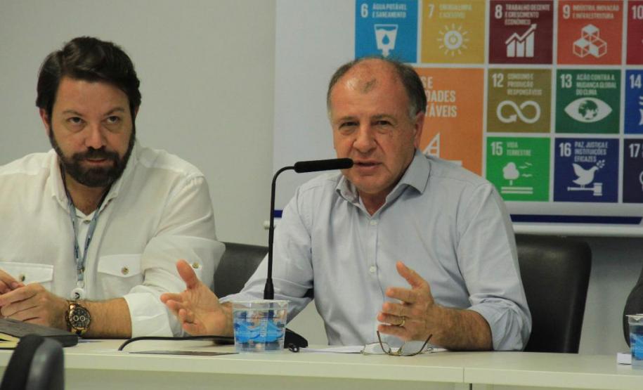 As 399 Prefeituras do Paraná vão receber, pela SEDU, livros sobre Ciclomobilidade