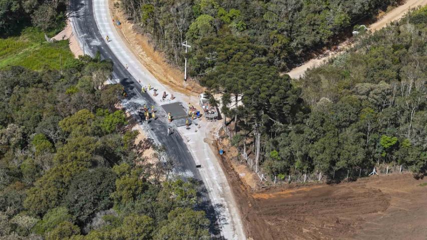 Pavimentação entre Mandirituba e São José dos Pinhais ultrapassa 40% de execução