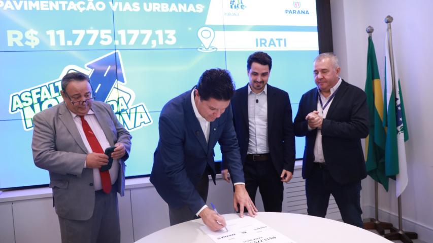 Estado autoriza R$ 198 milhões em licitações para obras em 17 Municípios do Paraná