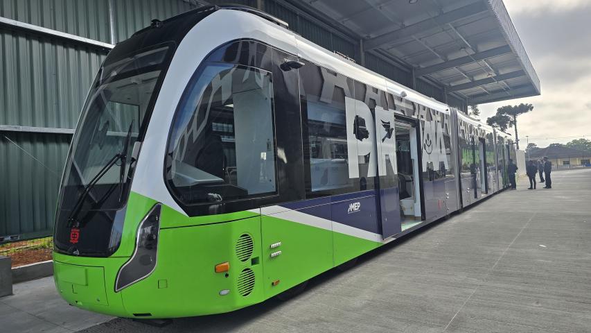 BUD chega a Piraquara para fase final de testes; operação com passageiros inicia em dezembro