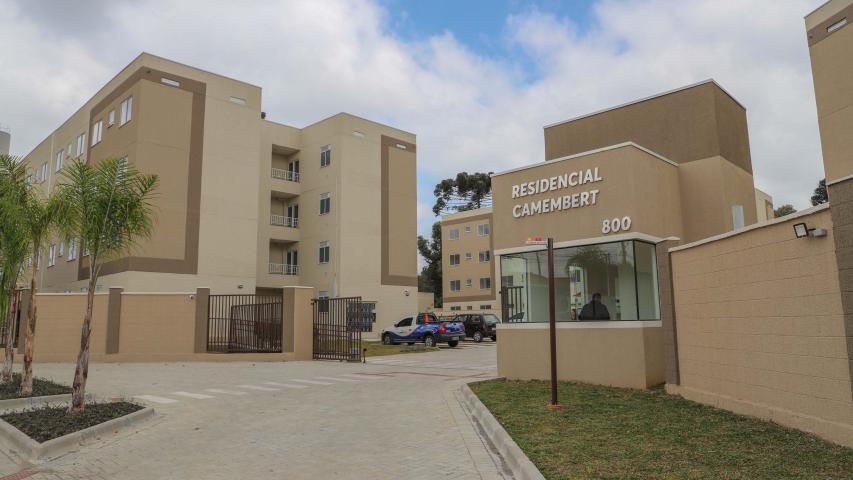 Mais 128 famílias de Araucária conquistam a casa própria com apoio do Estado