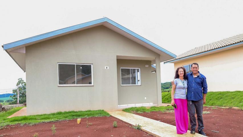 Em Missal, 41 famílias recebem as chaves de novas moradias financiadas pela Cohapar