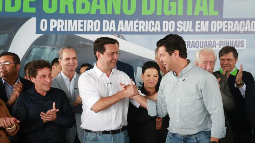 Primeiro na América do Sul: Bonde Urbano Digital começa a operar entre Pinhais e Piraquara