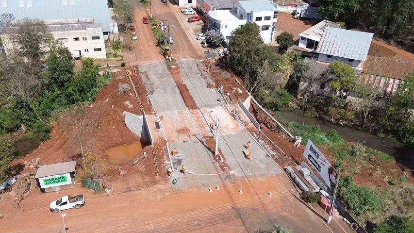 Obras de pontes em Dois Vizinhos avançam com recursos de R$ 7 milhões do Estado