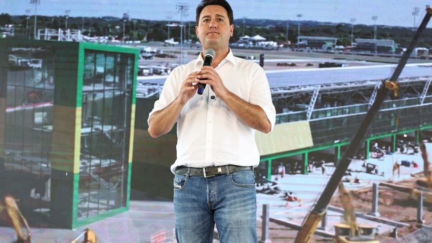 Ratinho Junior anuncia R$ 33 milhões para reforma do Autódromo Internacional de Londrina