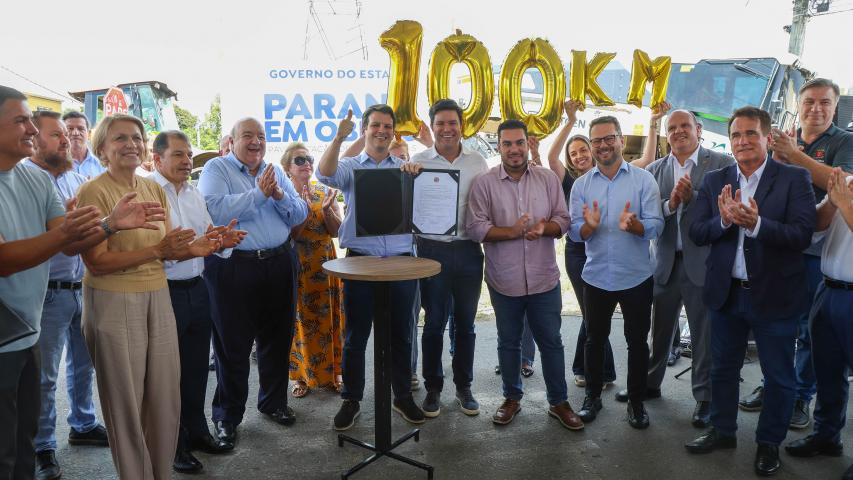 Estado e prefeitura assinam ordem de serviço para recuperar 100 km de ruas em Curitiba