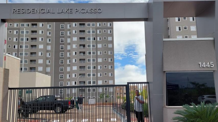 Em Londrina, 88 apartamentos de novo residencial são entregues com apoio do Estado