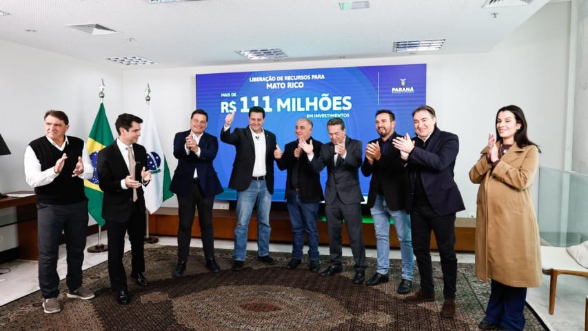 Ratinho Junior confirma R$ 741 milhões para infraestrutura urbana e rural de 12 municípios