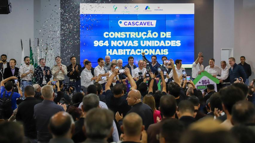 Governador autoriza 964 moradias e R$ 242 milhões em investimentos para Cascavel