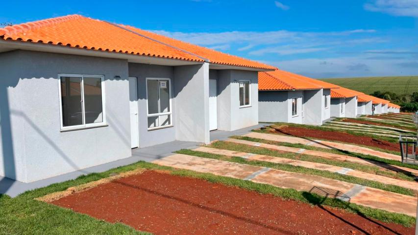 Aporte estadual de R$ 2,4 milhões garante entrega de 120 casas em Campo Mourão
